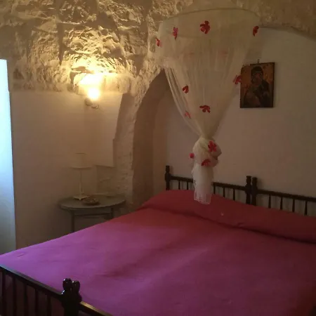 Trulli Castelpagano Landsted
